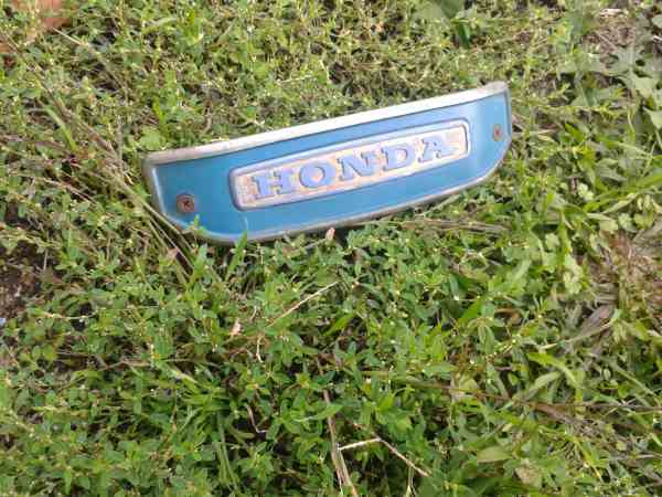 Vente Support et sigle honda 1000 goldwing 1980