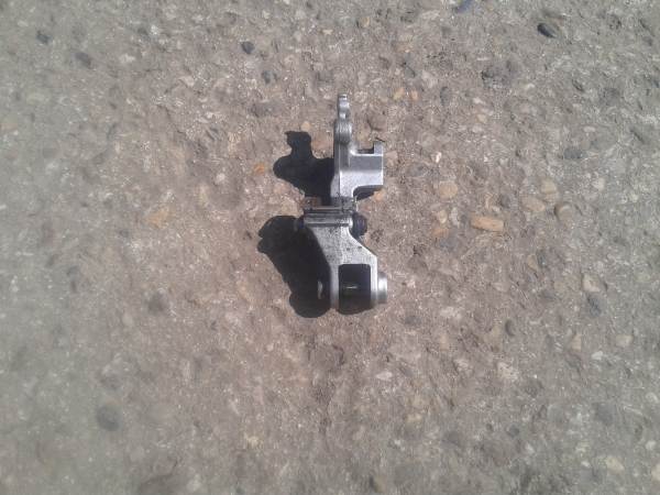 Support étrier gauche honda 1000 vff 1987 pas cher