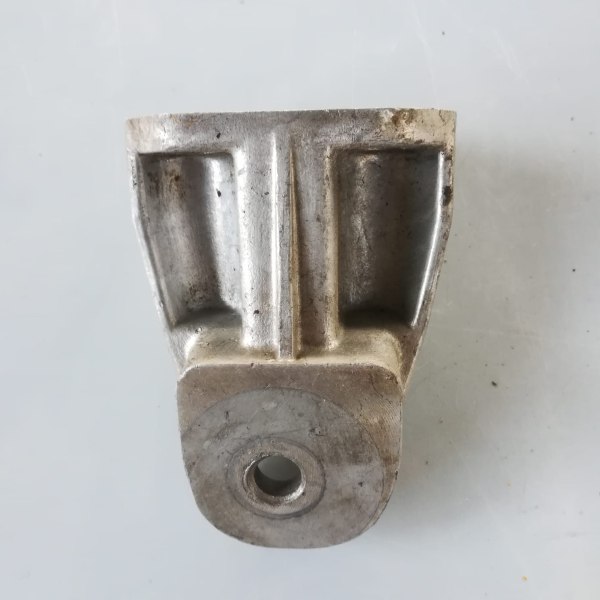 Annonce Support moteur pour maserati indy