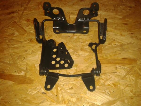 Support  phare yamaha 200 dtr 1988