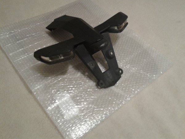 Support plaque clignotants int&eacute;gr&eacute;s ktm 690 2008 pas cher