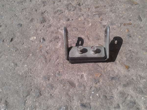 Support réservoir avant yamaha 400 fzr rr 1993