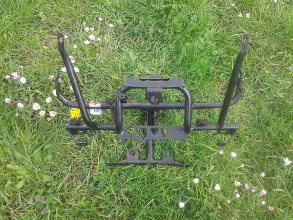 Annonce Support t&eacute;te de fourche honda 750 africa twin 1993