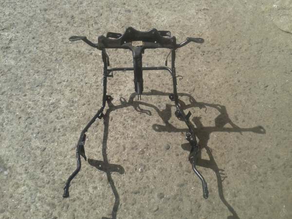 Support t&eacute;te de fourche honda vf1000r 1987