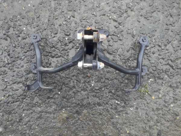 Support t&eacute;te de fourche kawsaki zxr 750 1996