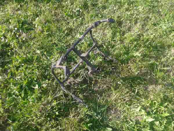 Support t&eacute;te de fourche yamaha 850 tdm 1993