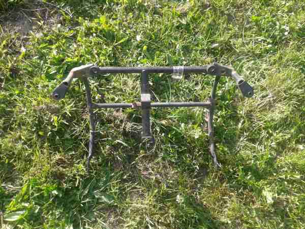 Annonce Support t&eacute;te de fourche yamaha 850 tdm 1993