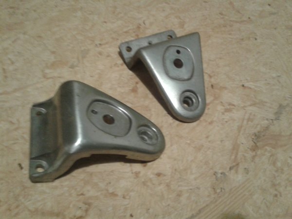 Supports phare kawasaki 1100 zephir 1995