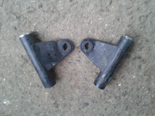 Supports phare kawasaki z500b 1980