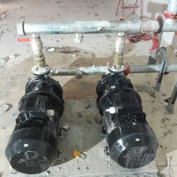 Surpresseurs de ria avec armoire de contr&ocirc;le