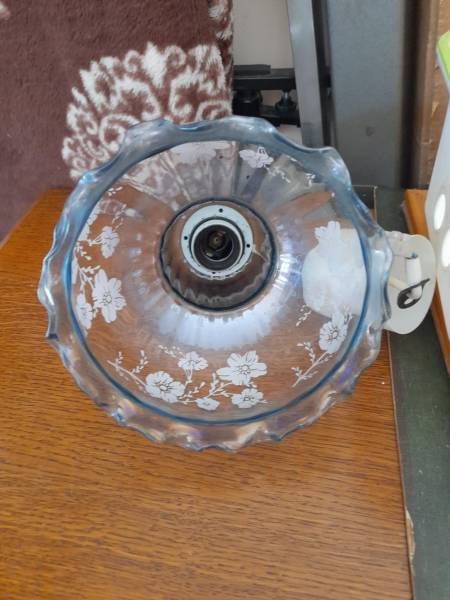 Suspension en verre - globle aspect bleut&eacute; pas cher