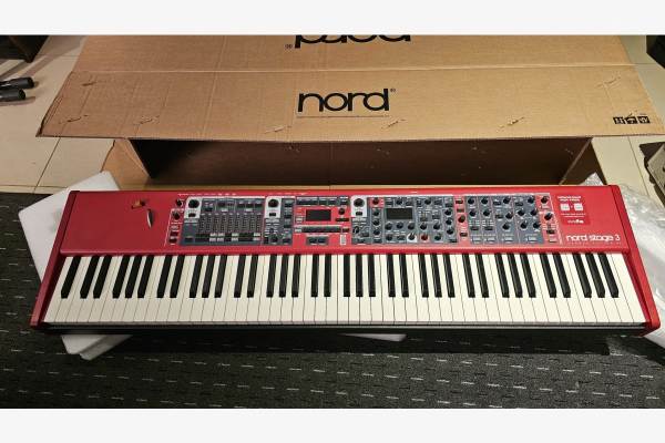 Synth&eacute;tiseur clavia nord stage 3 88 touches neuf
