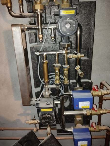 Syst&egrave;me complet chauffe eau solaire et radiateurs pas cher