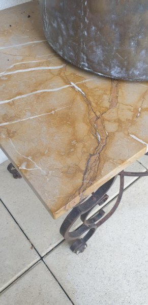 Vente Table basse année 50 , fer forge et marbre