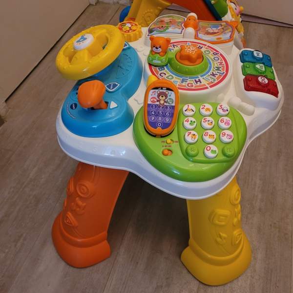 Table d'activités bilingue - vtech