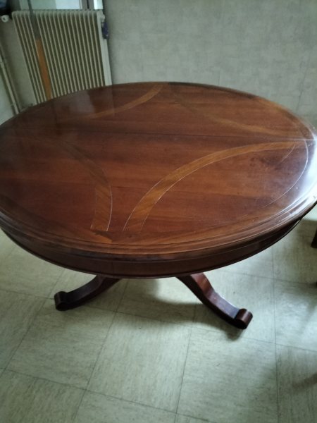 Table ronde avec rallonges