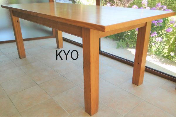 Table rectangulaire bois, 84x200 cm -très bon état pas cher