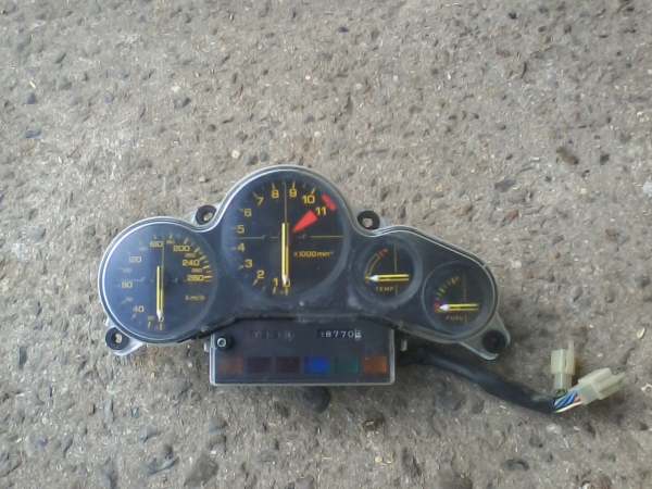 Tableau de bord honda vf 1000 f2 1985