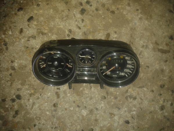 Tableau de bord mercedes 280 se 1972