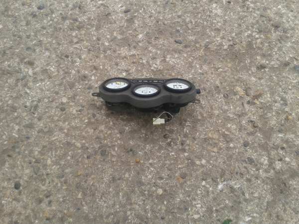 Annonce Tableau de bord suzuki 500 rgt gama 1986