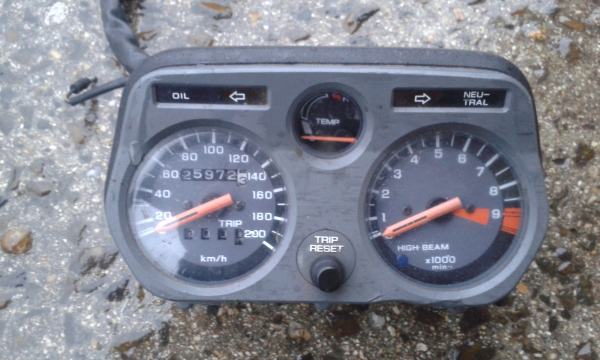 Tableau de bord honda xlv 600 transalp 1987