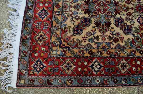 Tapis iranien authentique pas cher