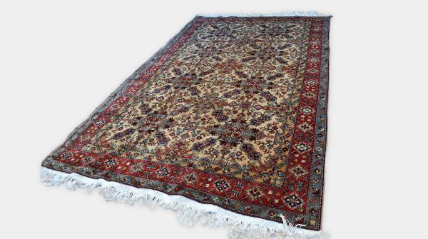 Tapis iranien authentique