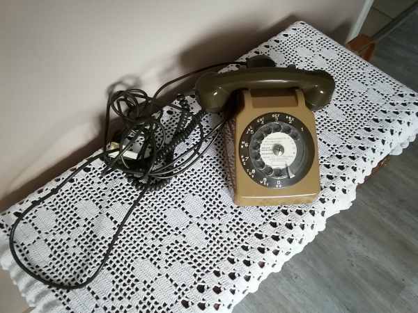 T&eacute;l&eacute;phone ancien
