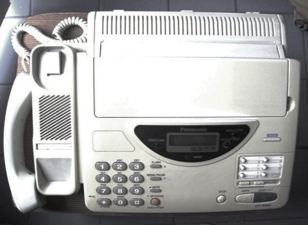 Téléphone/fax bi-voltage 110 et 220 panasonic
