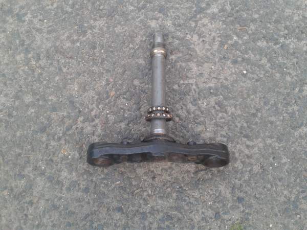 Annonce Tés de fourche inférieur honda 600 hornet 2004