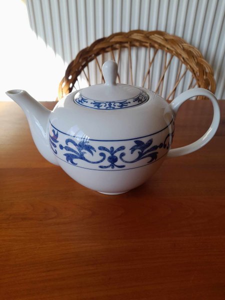 Theière andalousia porcelaine fine pas cher