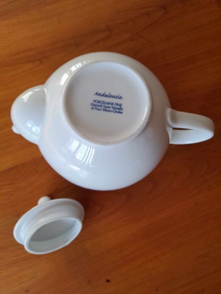 Annonce Theière andalousia porcelaine fine