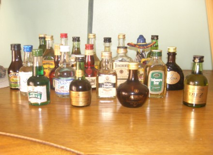 Lot de 13 mignonnettes 10 &euro; ou 1 &euro; l'unit&eacute;