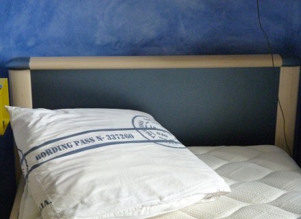 Lit gautier et armoire