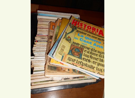 Lot de 55 revues historia