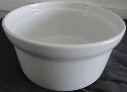 2 grands plats ronds