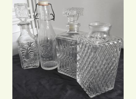 Lot 4 bouteilles verre