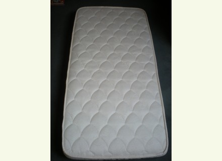 Matelas b&eacute;b&eacute;