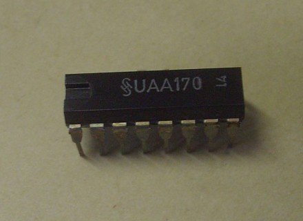 7 circuits intégrés uaa170