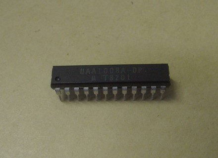 2 circuits intégrés uaa1008