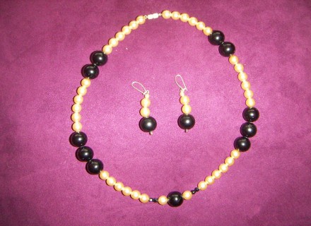 Collier boucles oreilles