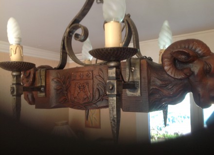 Lustre t&ecirc;te de b&eacute;lier