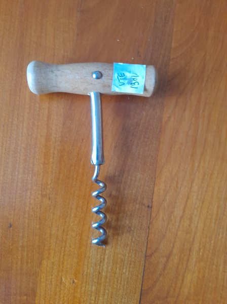 Tire bouchon manche en bois n&deg;2