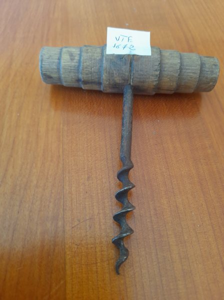 Vente Tire bouchon manche en bois n&deg;3