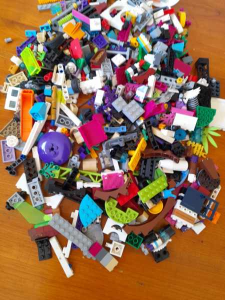 Tr&egrave;s gros lot de l&eacute;go en vrac  - 7 kg