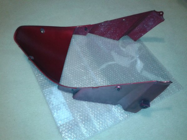 Vente Triangle de car&eacute;nage honda cbr 1100 xx 2002