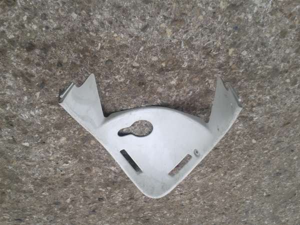 Triangle de carénage suzuki 250 rgv 1990