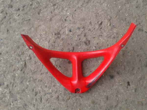 Annonce Triangle de carénage suzuki 750 gsxr 1988