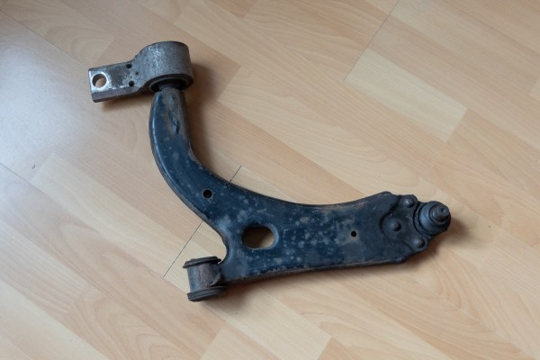 Vente Triangle suspension avt gauche ford fusion fiesta