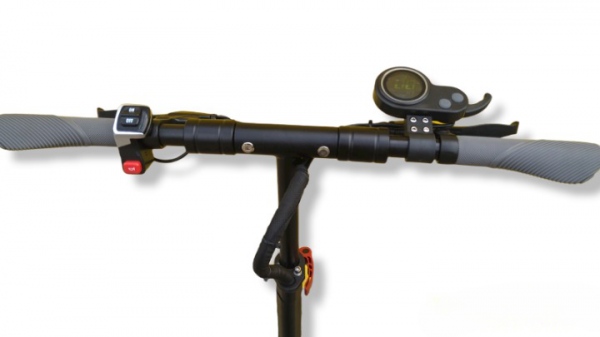 Annonce Trottinette 3 roues &eacute;lectrique avec si&egrave;ge pour per